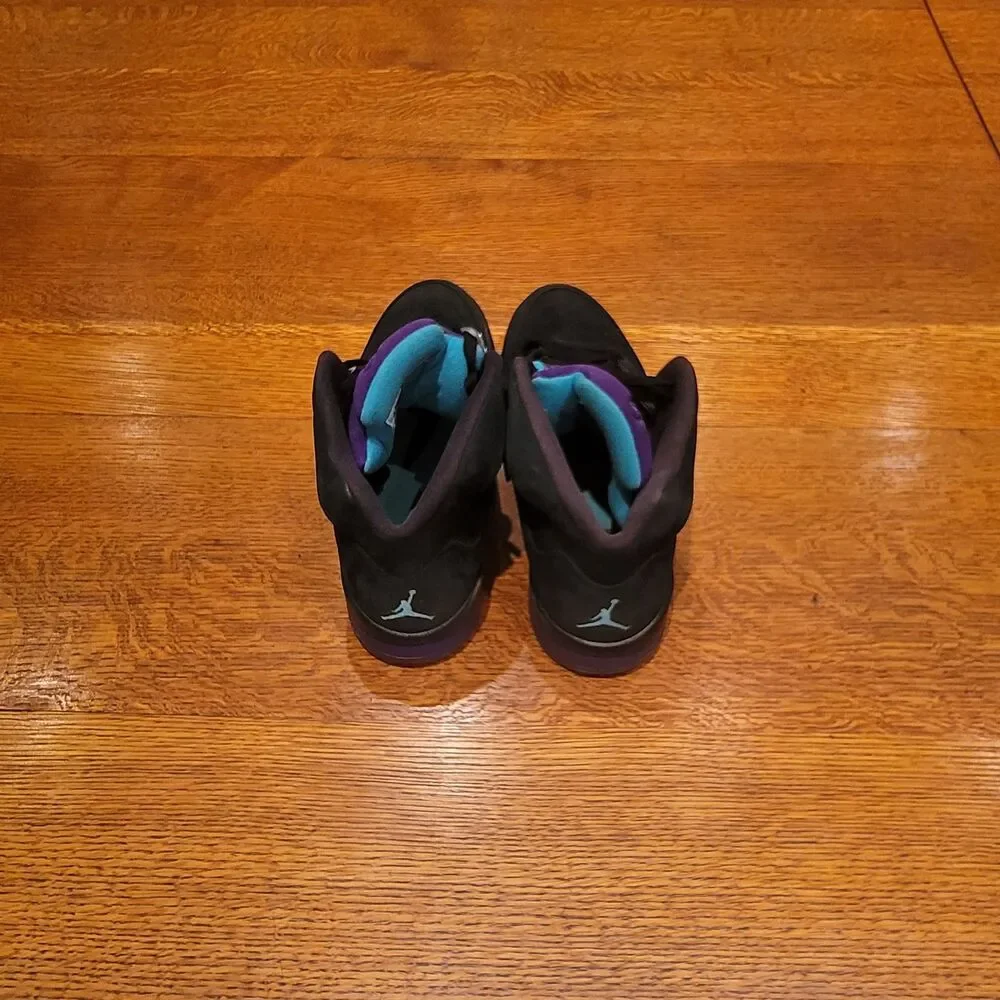 Air Jordan 5 'Black Grape' 2013 Men's Size 12 Pre-owned Sneakers 136027-007
